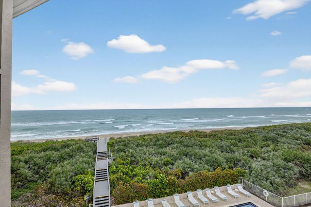 429 NE Tradewind 303, Hutchinson Island, FL 34996