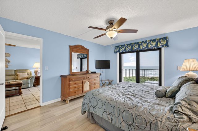 429 NE Tradewind 303, Hutchinson Island, FL 34996