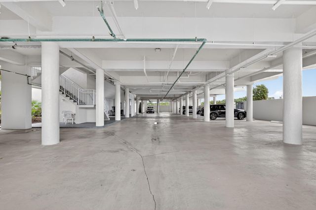 429 NE Tradewind 303, Hutchinson Island, FL 34996