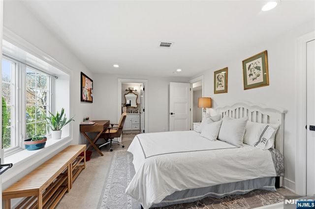 281 Beaufort Avenue, Livingston, NJ 07039