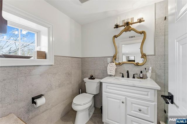 281 Beaufort Avenue, Livingston, NJ 07039