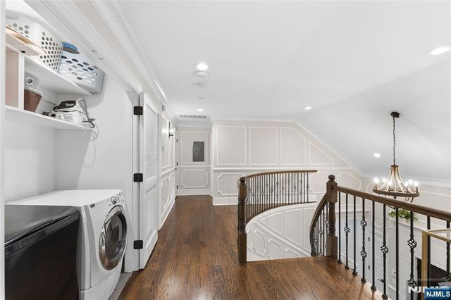 281 Beaufort Avenue, Livingston, NJ 07039