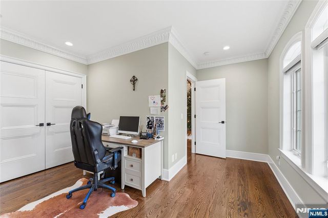 281 Beaufort Avenue, Livingston, NJ 07039