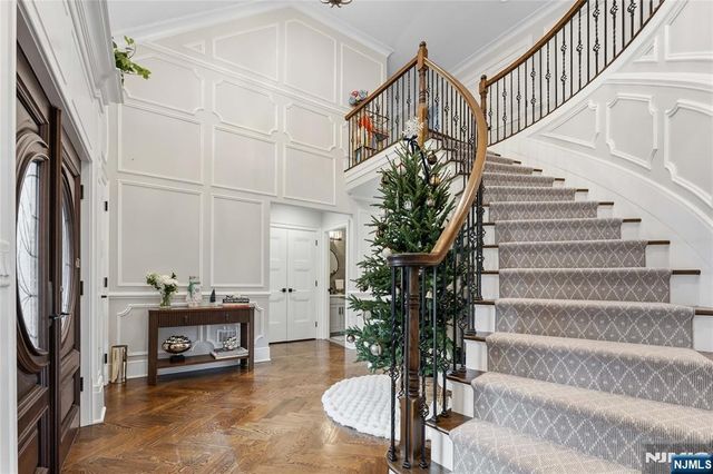 281 Beaufort Avenue, Livingston, NJ 07039
