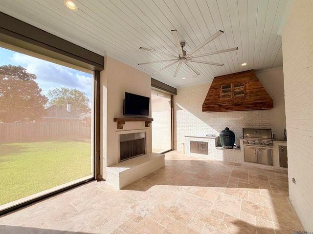 2222 Deaux Parc Dr, Baton Rouge, LA 70808