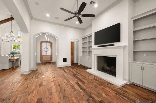 2222 Deaux Parc Dr, Baton Rouge, LA 70808