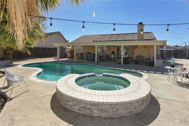 15094 Farmington Street, Hesperia, CA 92345