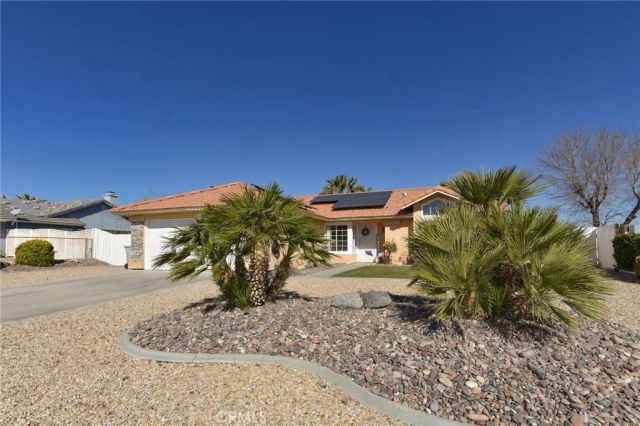 15094 Farmington Street, Hesperia, CA 92345