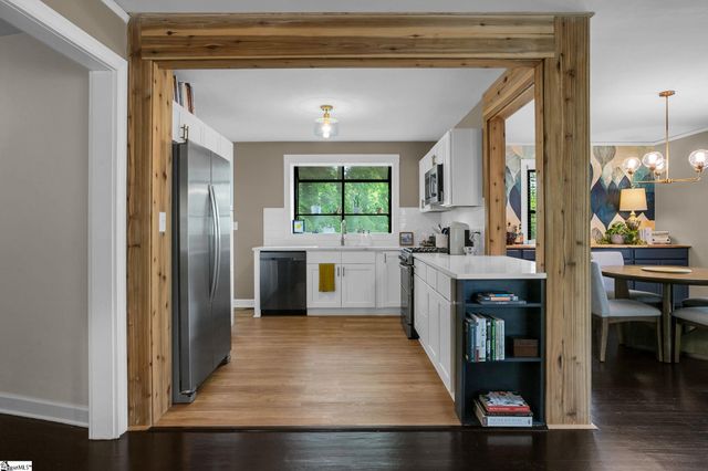 27 Bradley Boulevard, Greenville, SC 29609