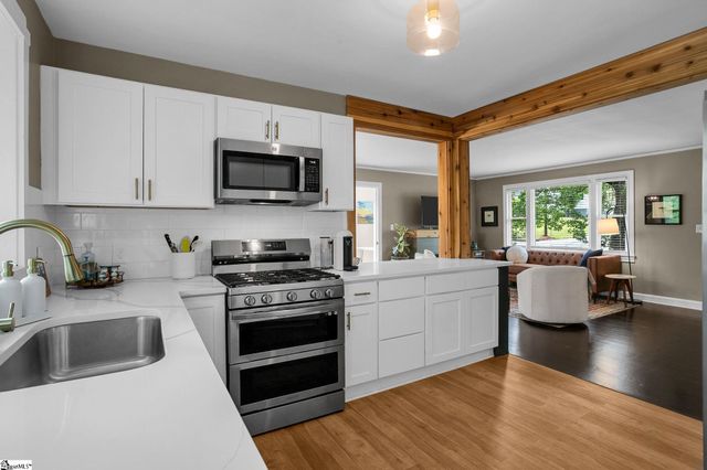 27 Bradley Boulevard, Greenville, SC 29609