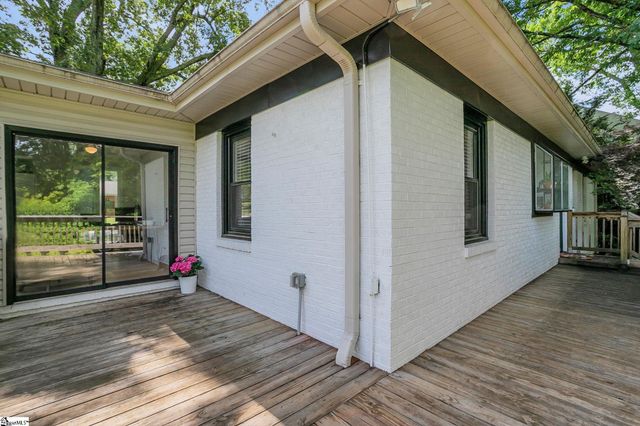 27 Bradley Boulevard, Greenville, SC 29609