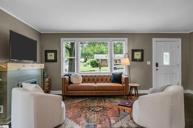 27 Bradley Boulevard, Greenville, SC 29609