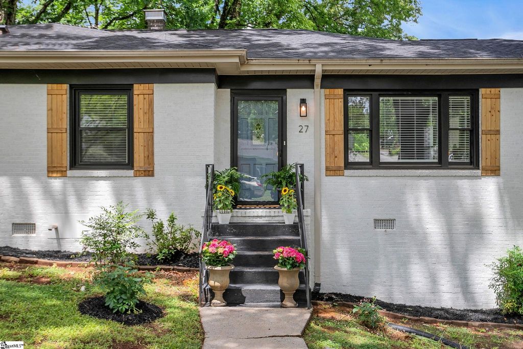 27 Bradley Boulevard, Greenville, SC 29609
