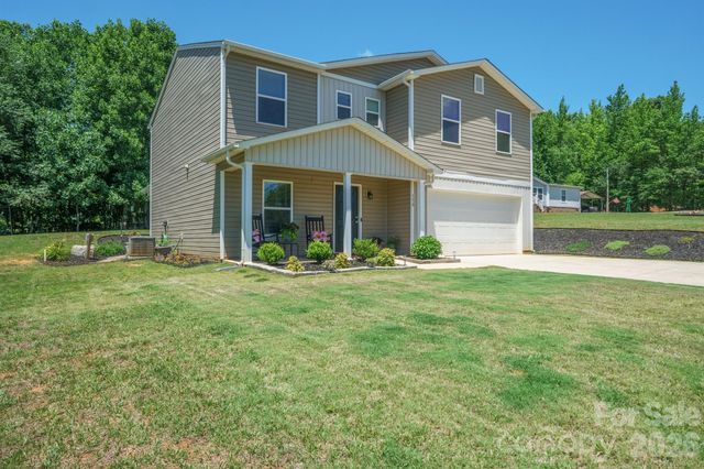 150 Four Andrews Drive, Harmony, NC 28634