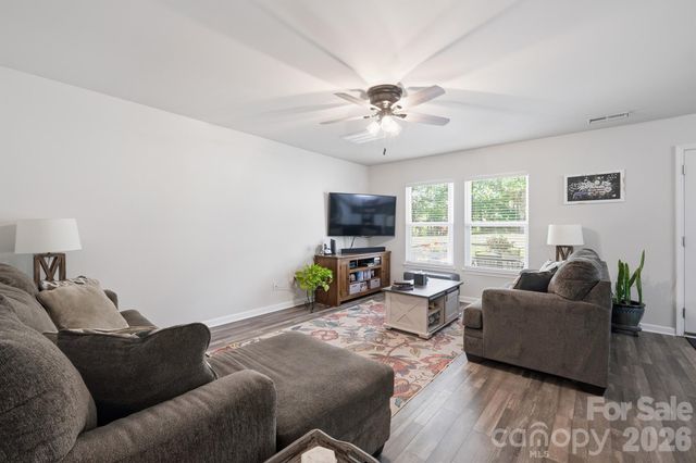 150 Four Andrews Drive, Harmony, NC 28634