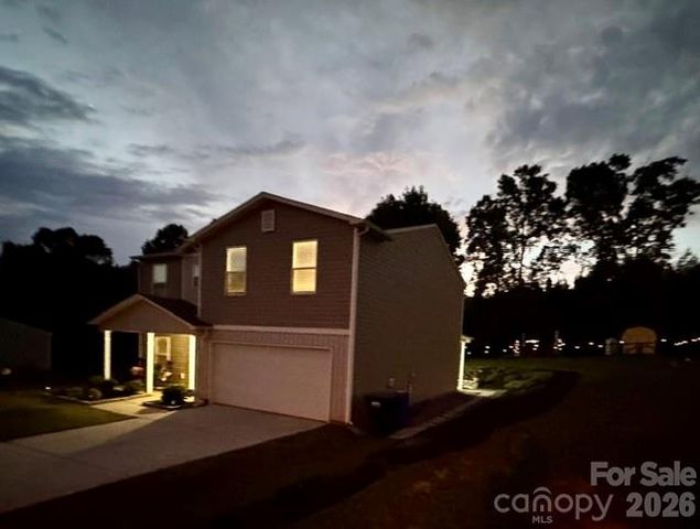 150 Four Andrews Drive, Harmony, NC 28634