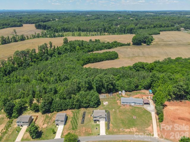150 Four Andrews Drive, Harmony, NC 28634