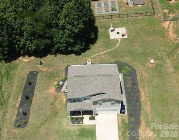 150 Four Andrews Drive, Harmony, NC 28634
