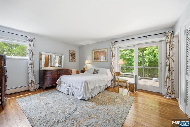 23 Cressfield Court, Woodcliff Lake, NJ 07677