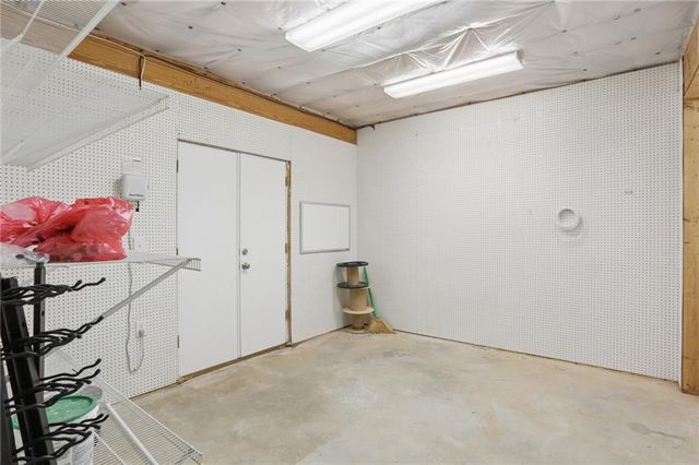 2059 Sugar Springs Drive, Lawrenceville, GA 30043