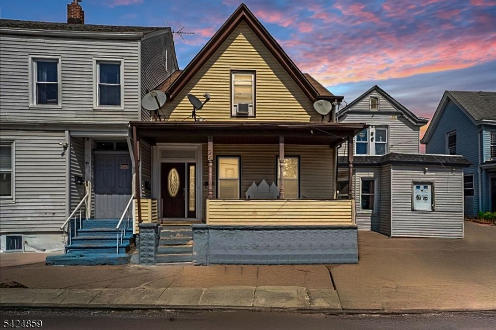 94 Manchester Ave, Paterson City, NJ 07502 — exterior