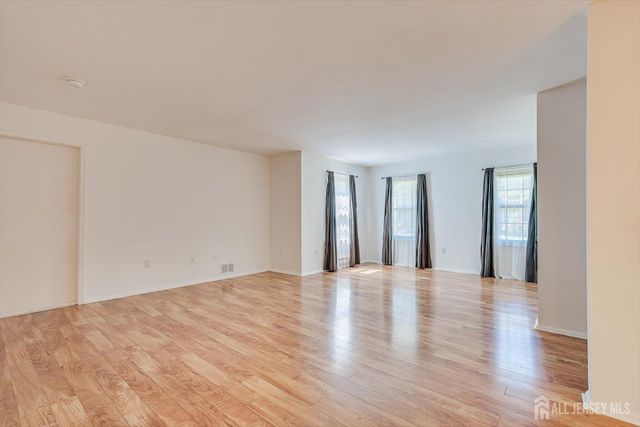 294 Hatfield Lane, East Brunswick, NJ 08816