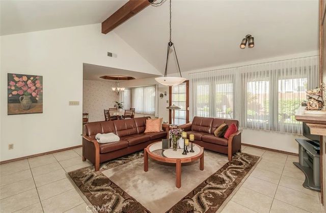 7355 N Pacific, Fresno, CA 93711
