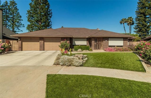 7355 N Pacific, Fresno, CA 93711