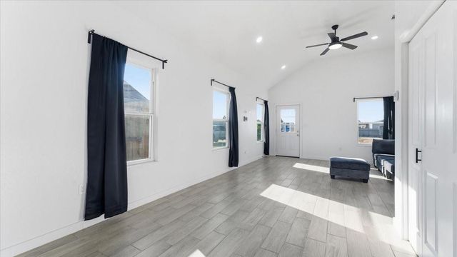 1428 Road 5607, Cleveland, TX 77327