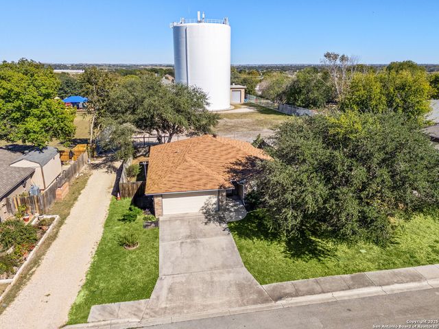 2039 Cornerstone Dr, New Braunfels, TX 78130