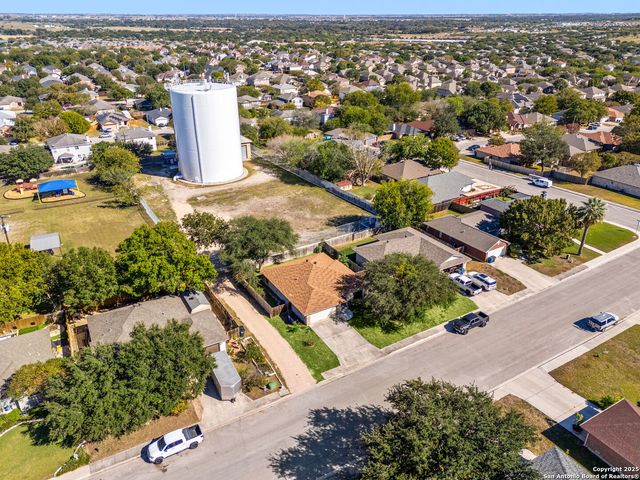 2039 Cornerstone Dr, New Braunfels, TX 78130