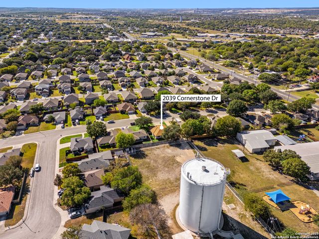 2039 Cornerstone Dr, New Braunfels, TX 78130