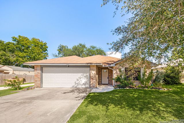 2039 Cornerstone Dr, New Braunfels, TX 78130