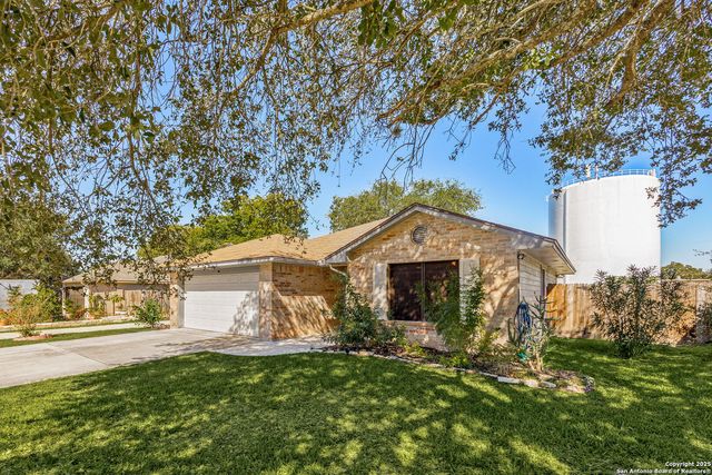 2039 Cornerstone Dr, New Braunfels, TX 78130