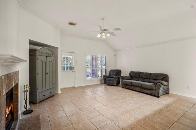 15 Heron Hollow Court, Spring, TX 77382