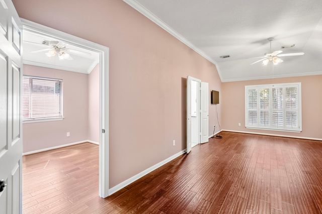 15 Heron Hollow Court, Spring, TX 77382