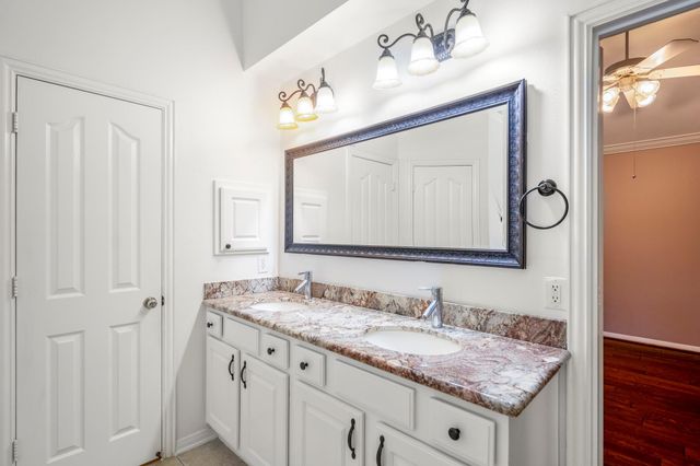 15 Heron Hollow Court, Spring, TX 77382