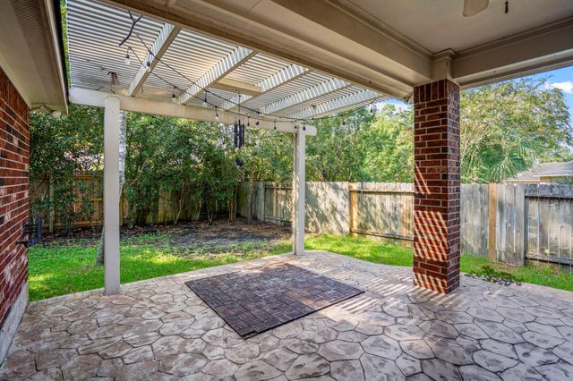 15 Heron Hollow Court, Spring, TX 77382