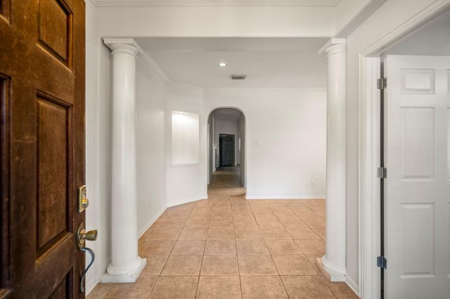 15 Heron Hollow Court, Spring, TX 77382