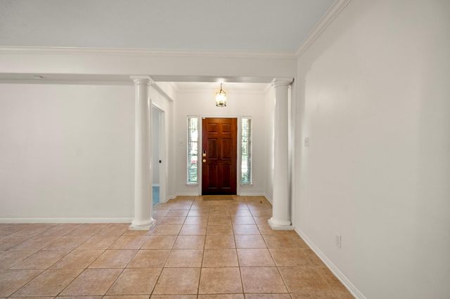 15 Heron Hollow Court, Spring, TX 77382