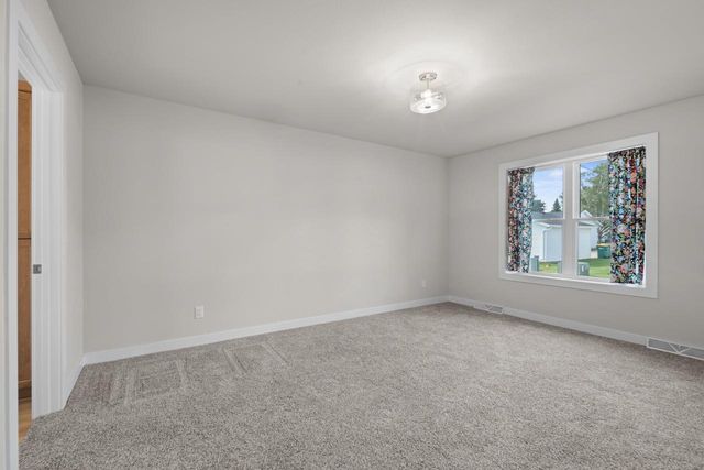 520 Village Lane, Ripon, WI 54971