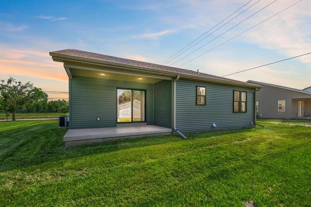 520 Village Lane, Ripon, WI 54971