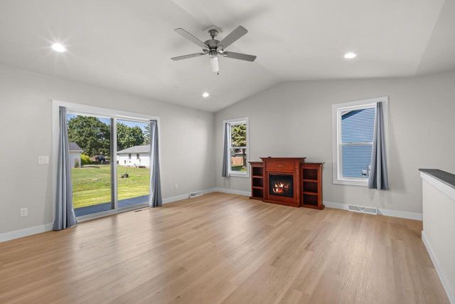 520 Village Lane, Ripon, WI 54971