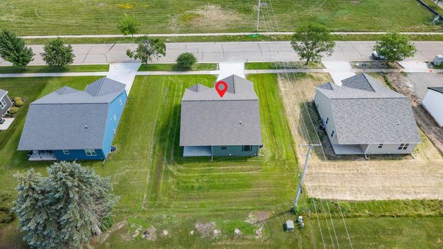 520 Village Lane, Ripon, WI 54971