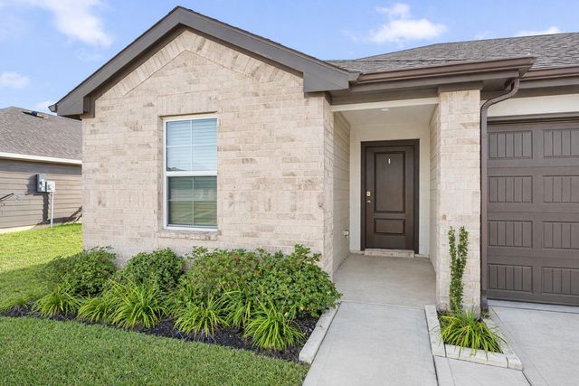 1318 Bison View Lane, Sealy, TX 77474