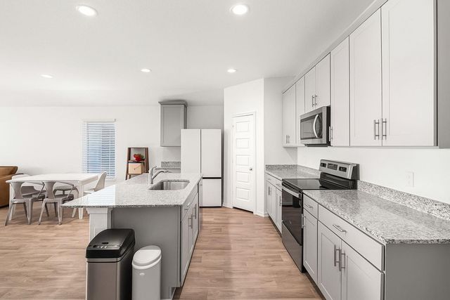 1318 Bison View Lane, Sealy, TX 77474