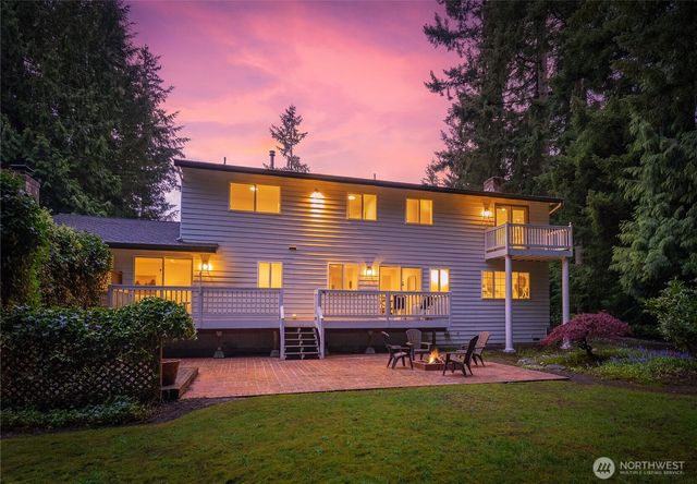 17811 7th Avenue W, Bothell, WA 98012