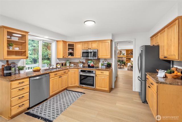 17811 7th Avenue W, Bothell, WA 98012