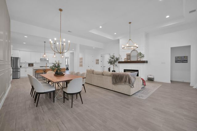 4792 W Fork Blvd, Conroe, TX 77304