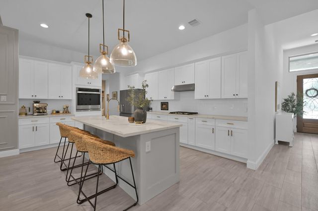 4792 W Fork Blvd, Conroe, TX 77304